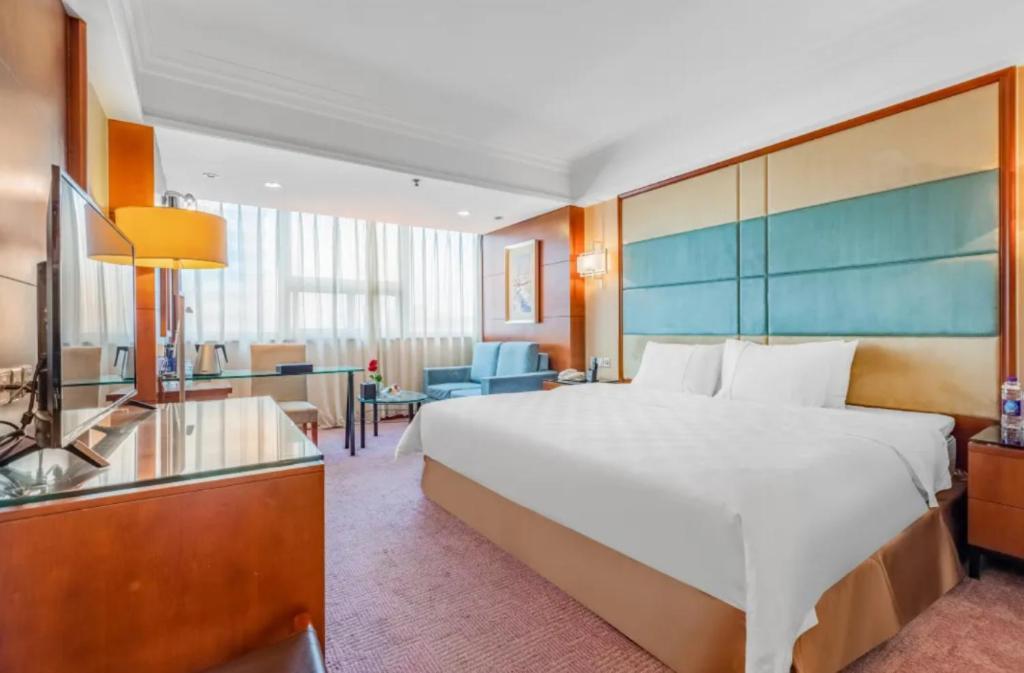 Linyi Blue Horizon Intenational Hotel Экстерьер фото