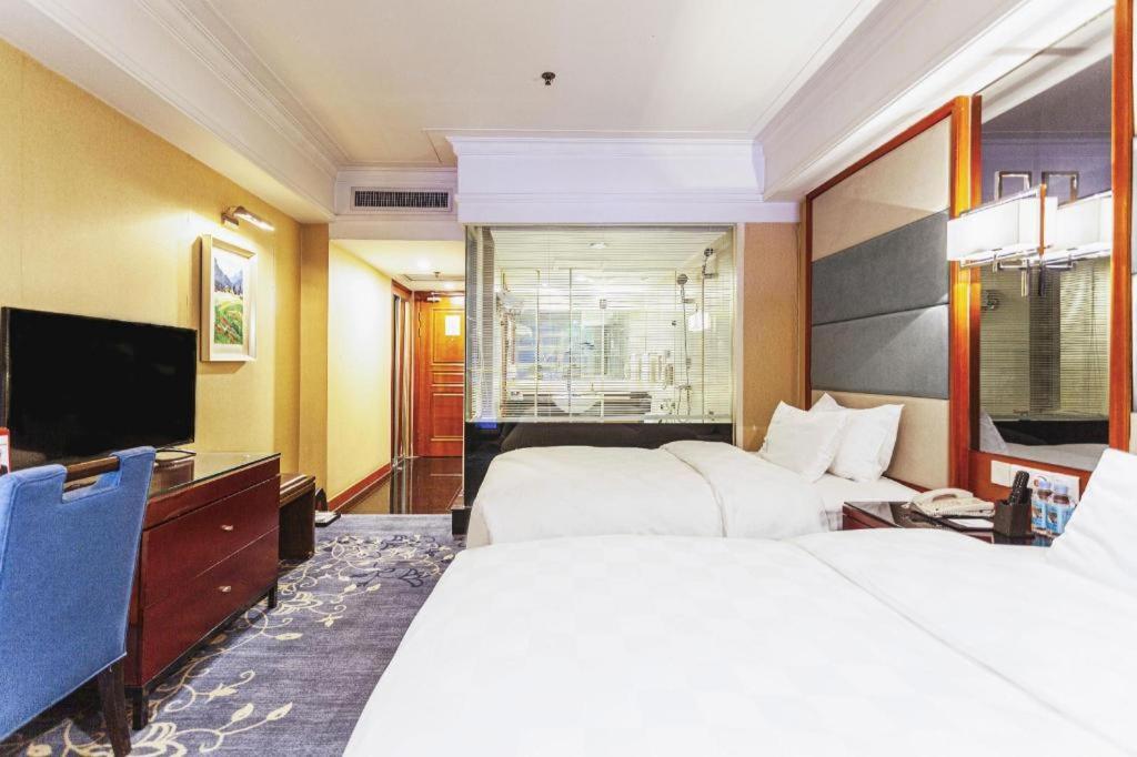 Linyi Blue Horizon Intenational Hotel Экстерьер фото