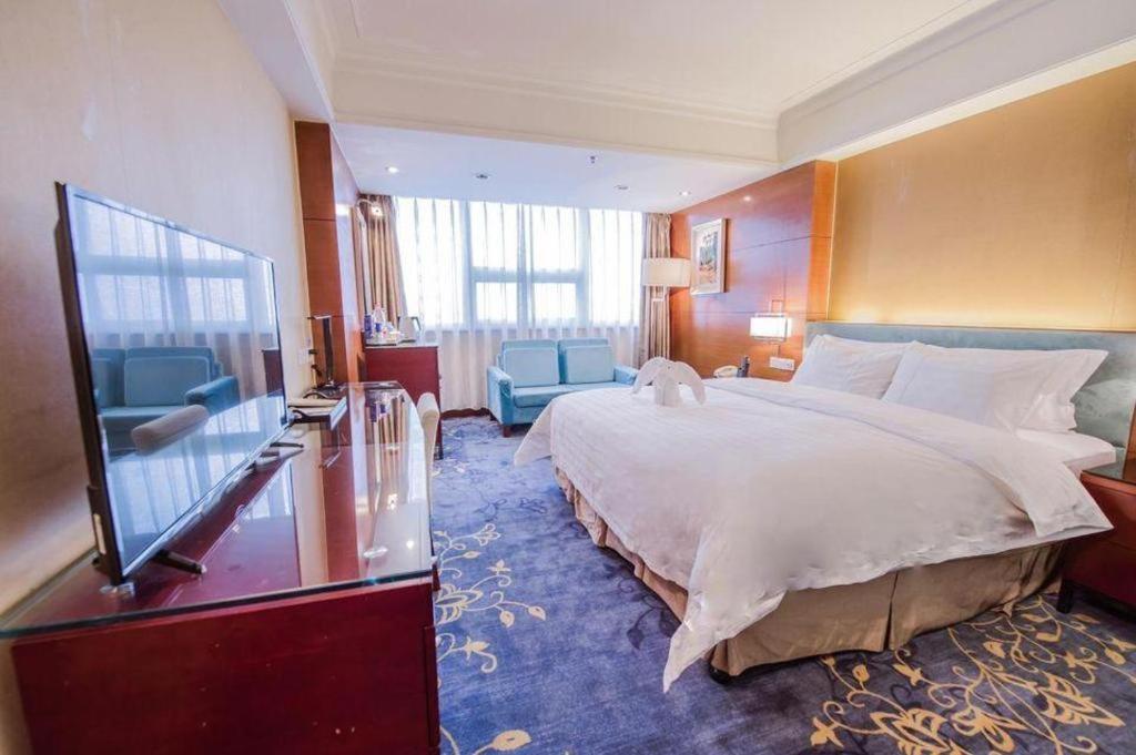 Linyi Blue Horizon Intenational Hotel Экстерьер фото